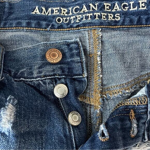 American Eagle vintage hi rise festival ripped embroidered pocket jean shorts 2 - Picture 6 of 9